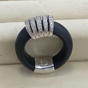 18k white gold diamond rubber ring